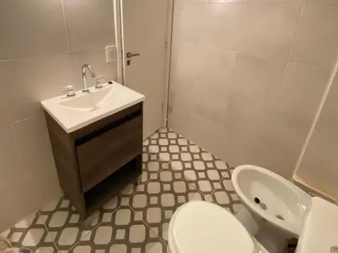 ALQUILER 24 MESES DEPARTAMENTO DOS AMBIENTES AL CONTRAFRENTE