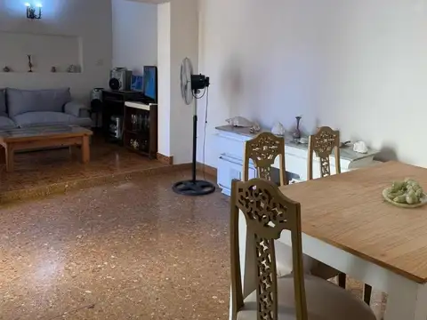 Casa en Venta en Castelar, USD 125.000