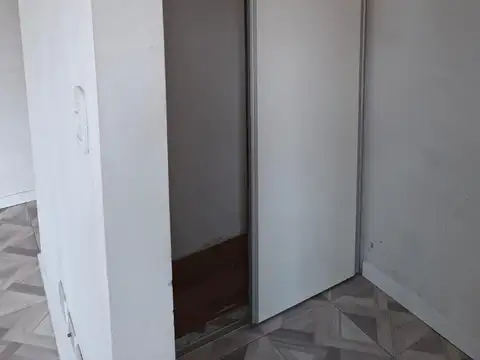 HERMOSO DPTO. 2 AMB. ZONA ITUZAINGÓ CENTRO