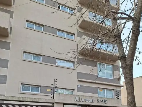 Alvear 900