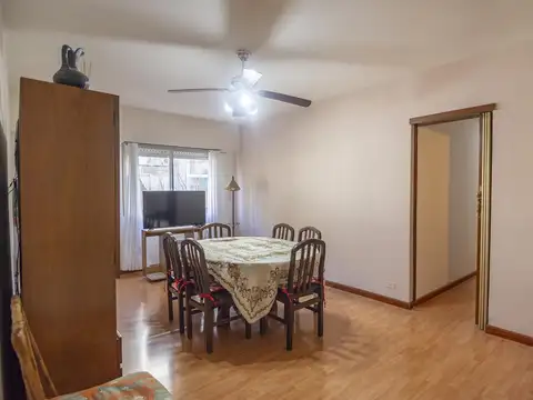Departamento 4 ambientes con 2 baños