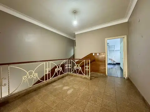 ALQUILER DEPTO EN 3 PLANTAS CON TERRAZA PROPIA