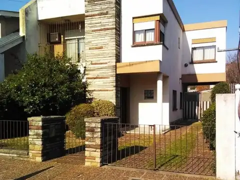Casa Americana, Castelar Norte