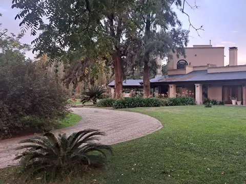 Hermosa propiedad en Chacras de Open Door