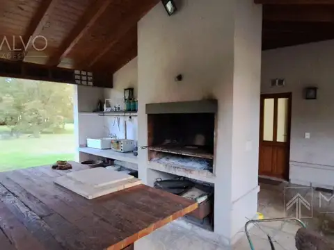 Casa 4 ambientes con 3 baños