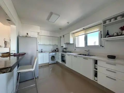 Departamento 5 ambientes con 2 baños