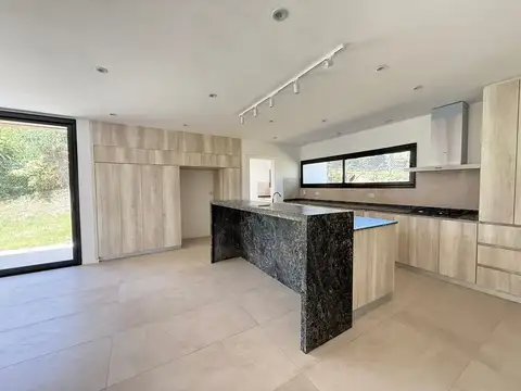 Venta exclusiva casa 3 dorm el terron mendiolaza