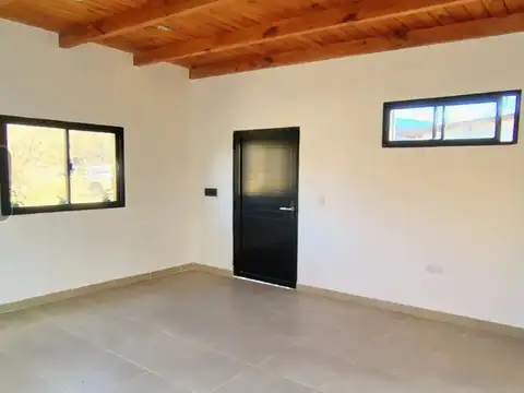 Casa 2 ambientes con 1 baño