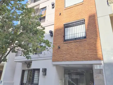 Alquiler Monoambiente en Villa Urquiza apto profesional.