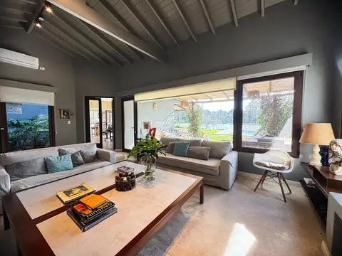 Casa en Venta al Noroeste
