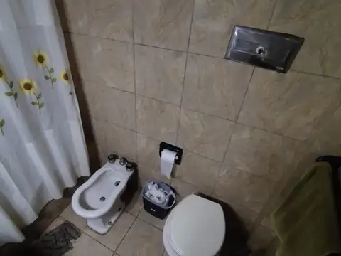 Venta casa 4 ambientes Adolfo Sordeaux