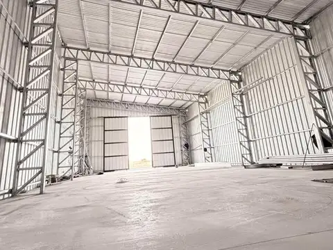 Galpón en venta 210m2 a estrenar Area Industrial Roldán