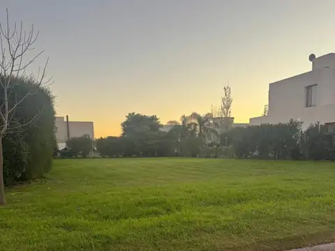 Terreno en Venta en San Sebastián, USD 280.000