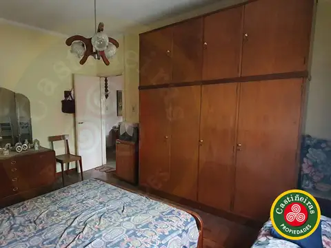 Casa 7 ambientes con 3 baños