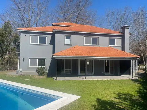 Casa en Alquiler 5 Ambientes en Ayres de Pilar