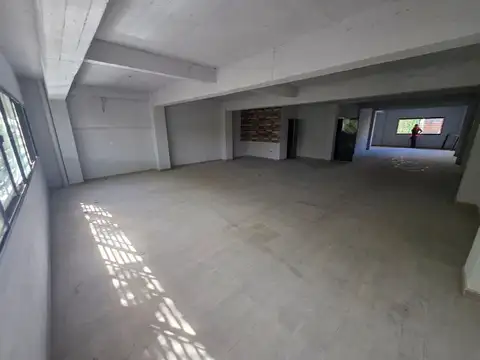 Galpon en Alquiler 40  mts Fondo