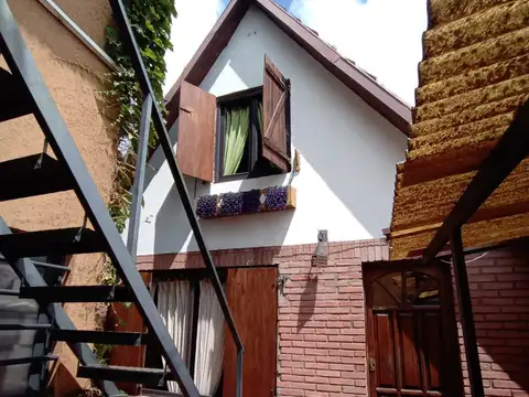 Casa Alpina y depto en venta en Los Hornos