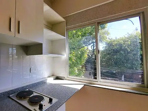 MONOAMBIENTE LUMINOSO PARA USO PROF.  P. CHACABUCO