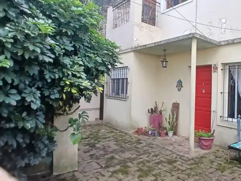 Depto Tipo Casa en Venta de 4 ambientes