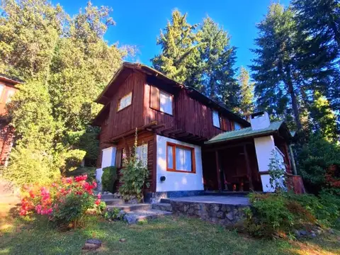 (081 A) Casas en alquiler en Viilla Turismo, El Bolsón.