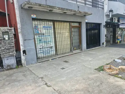 Local.casa venta. estacion temperley. oportunidad