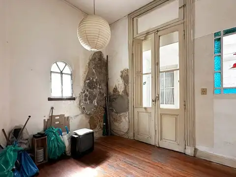 Casa 5 ambientes con 1 baño