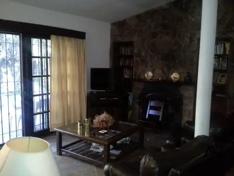 Av Luis Alberto de Herrera 100