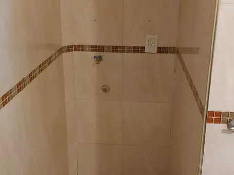 Departamento en Alquiler en Lanus Este, $ 430.000