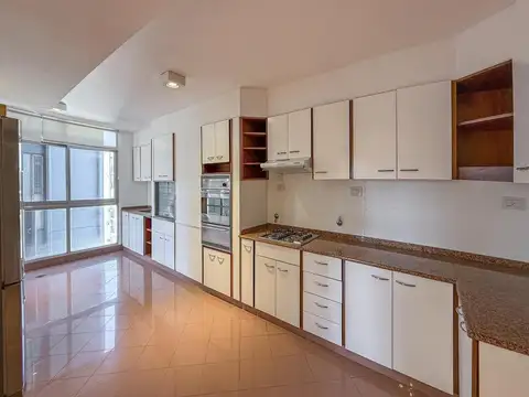 Departamento en Venta con 2 cocheras