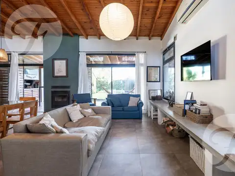 RESERVADA - Casa moderna - Jardín, piscina, galería en San Pedro