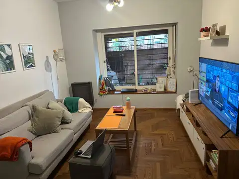 Casa en Alquiler con 2 cocheras