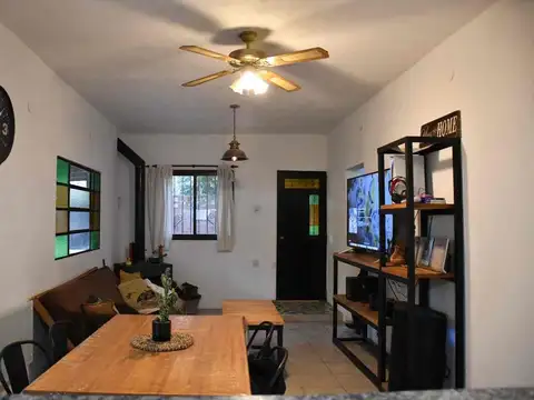 VENTA CASA 3 DORMITORIOS PILETA.  LOS PINOS ALVEAR