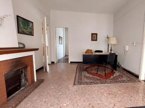 VENTA OFICINA BERAZATEGUI CENTRO UBICACIÓN IDEAL