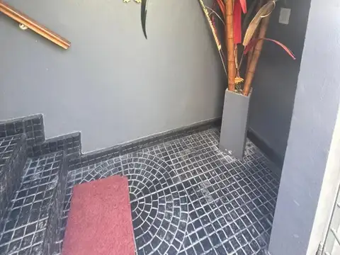 Casa 6 ambientes con 3 baños