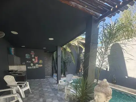 Casa en Venta en Moreno, USD 250.000