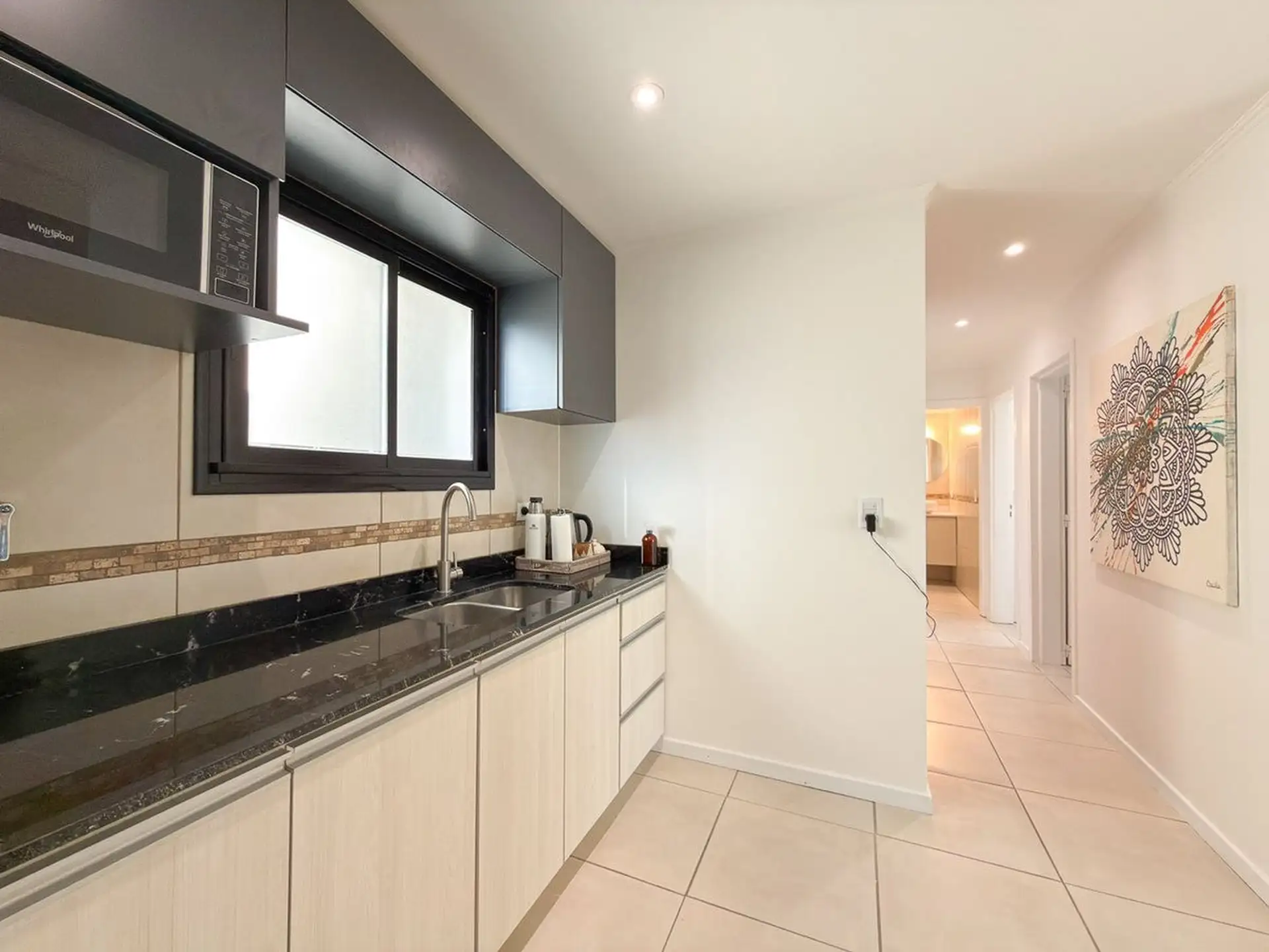 Depto 3 amb, 70m² con cochera — Uriburu