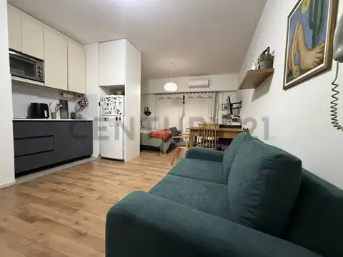 Carlos Pellegrini 1000, Piso 2
