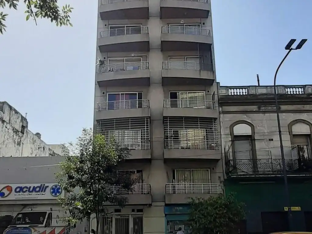 Av. Entre Rios al 1300