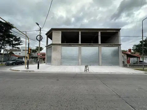 Avellaneda esquina Viejo Bueno, Bernal Oeste , Piso 0