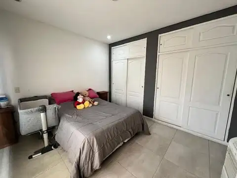 Depto Tipo Casa en Venta con 1 cocheras