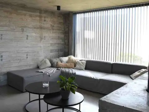 Casa en Alquiler de 3 dormitorios