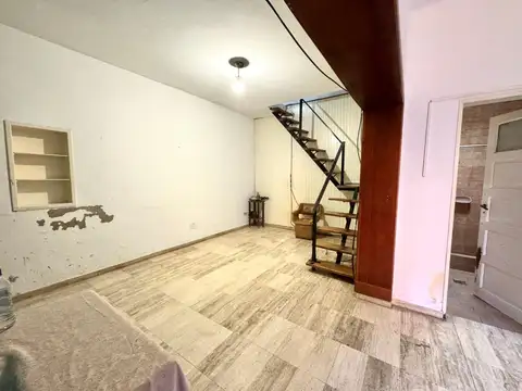 Depto Tipo Casa 3 ambientes con 1 baño