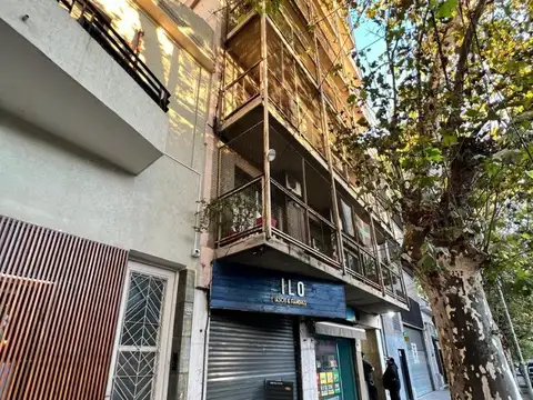 Local en Alquiler en Flores Norte, $ 750.000