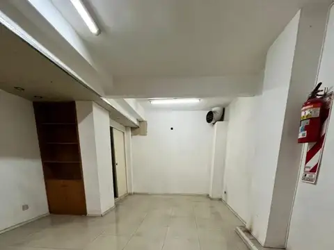Local en Alquiler en Flores Norte, $ 750.000