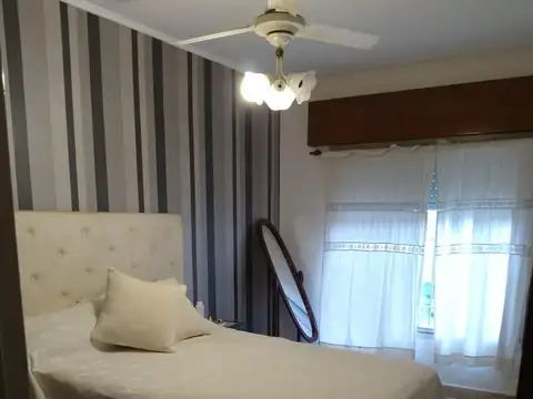 Casa en Venta en San Nicolas De Los Arroyos, USD 115.000