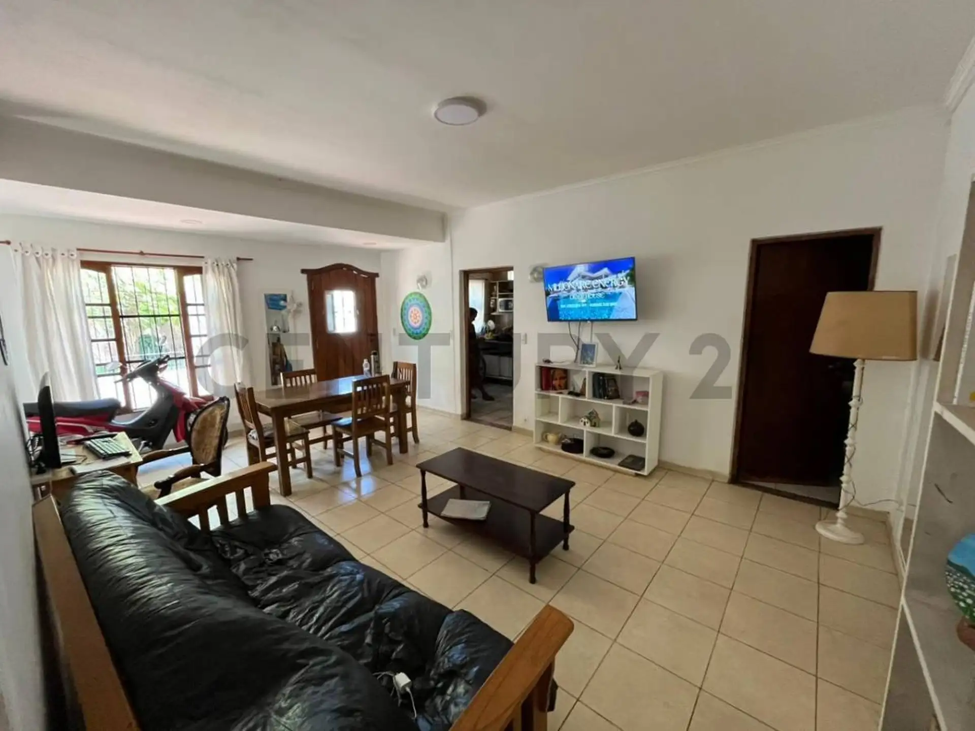 Casa 3 ambientes en Los Pinares