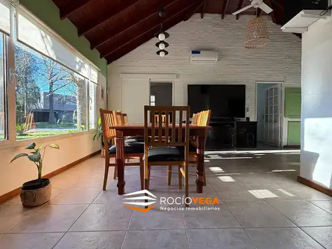 Casa 6 ambientes con 3 baños
