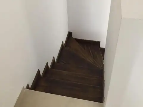 Depto Tipo Casa en Venta 7 años