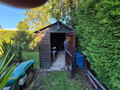 Casa 6 ambientes c/depy piscina Barrio El Aromo Apto Crédito