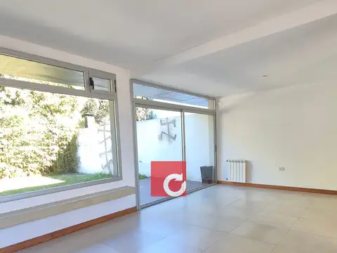 Calle 25 e/ 488y489 - DÚPLEX 2 dorm